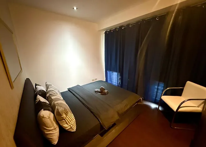 Makati Poblacion 1 Bedroom With Balcony