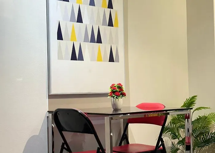 Makati Poblacion 1 Bedroom With Balcony Aparthotel