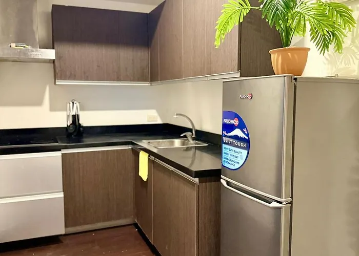 Makati Poblacion 1 Bedroom With Balcony Manila