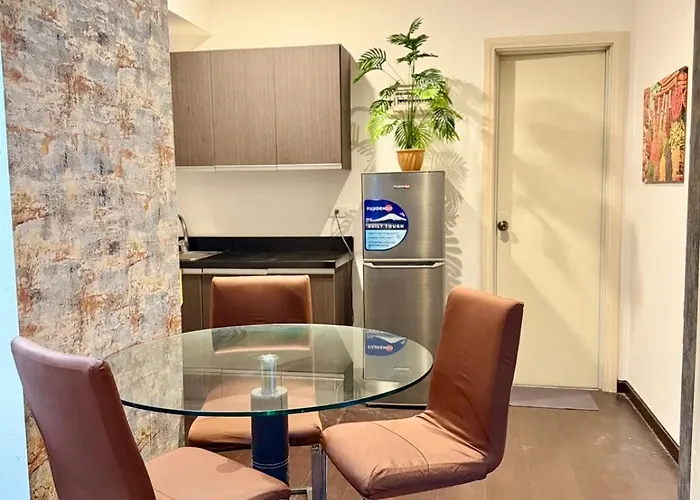 Makati Poblacion 1 Bedroom With Balcony Aparthotel Manila