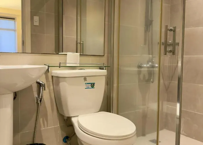 Aparthotel Makati Poblacion 1 Bedroom With Balcony