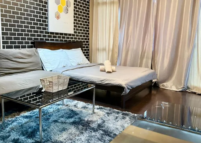 Makati Poblacion 1 Bedroom With Balcony 3* Manila