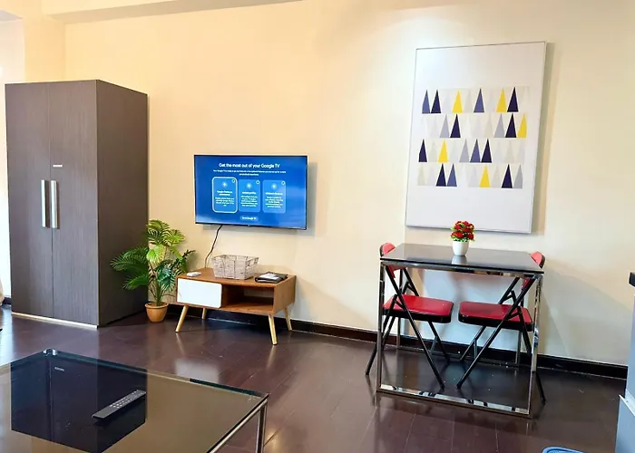 Makati Poblacion 1 Bedroom With Balcony