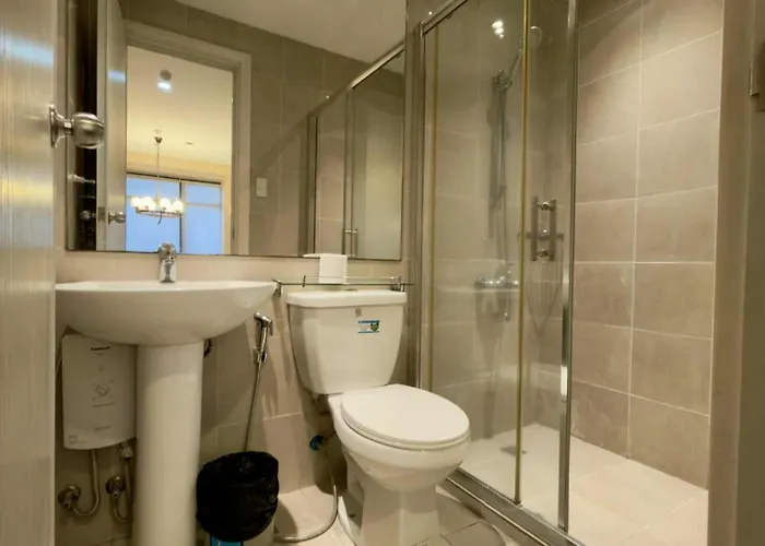 Aparthotel Makati Poblacion 1 Bedroom With Balcony