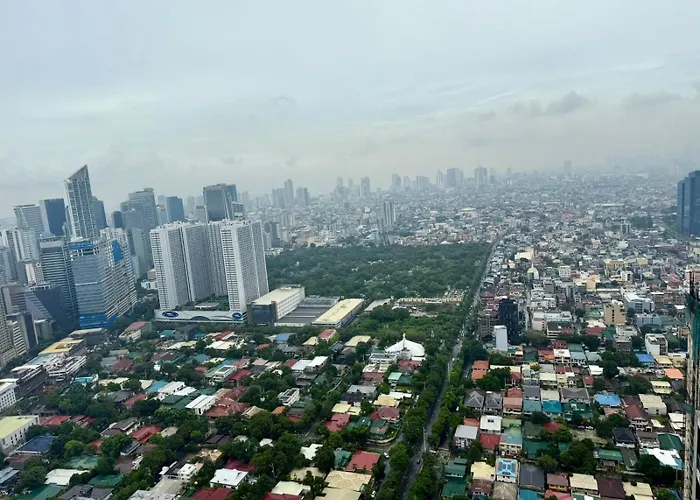 Makati Poblacion 1 Bedroom With Balcony 3*